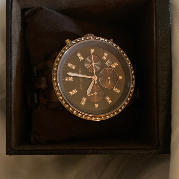 Michael Kors Bronze Tortoise Crystal and Gold Watch - Picture 4 of 6